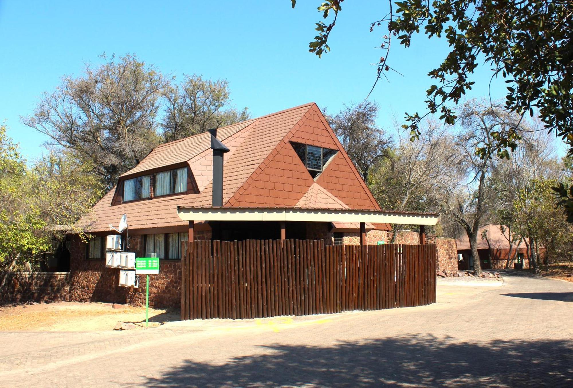 Atkv Klein-Kariba Hotel Bela-Bela Eksteriør billede